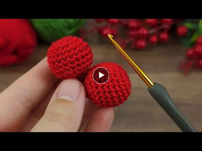 woww!!.. these are amazing.. the easiest crocheted cherry keychain to make!